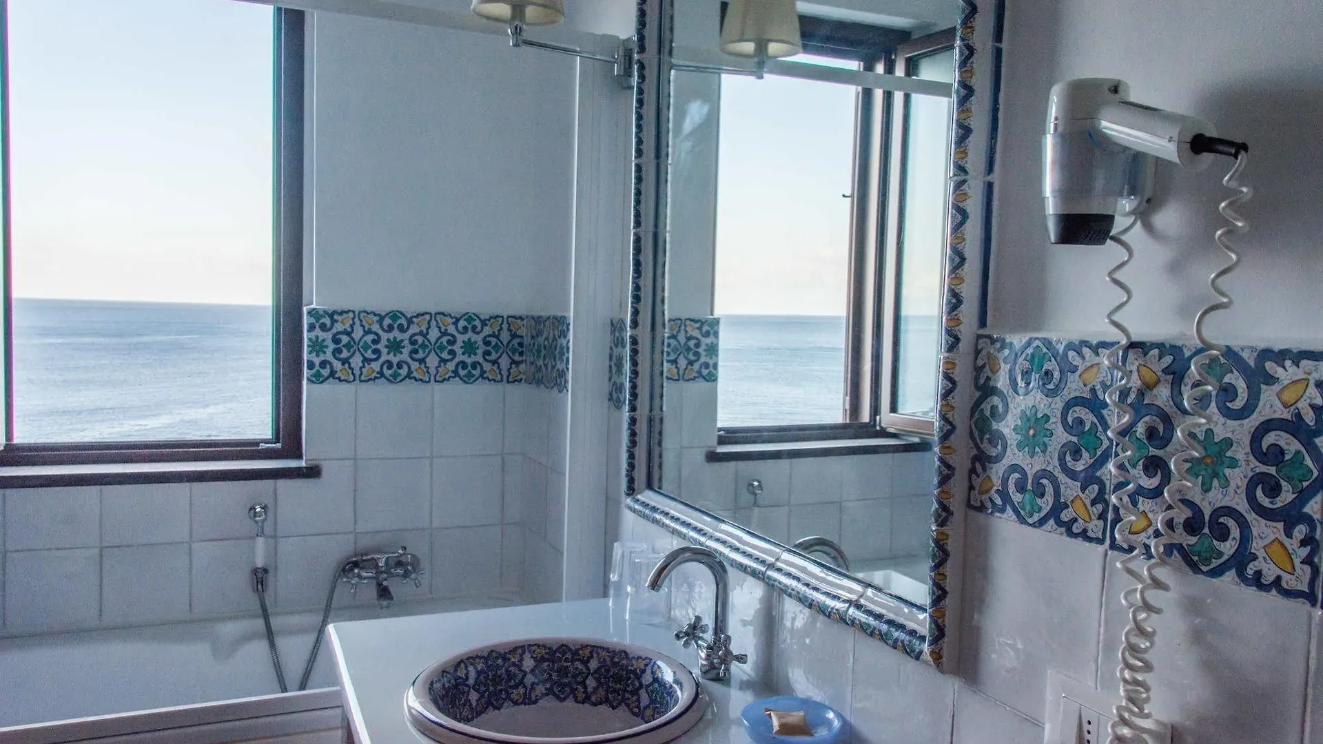 Hotel Rocce Azzurre Lipari